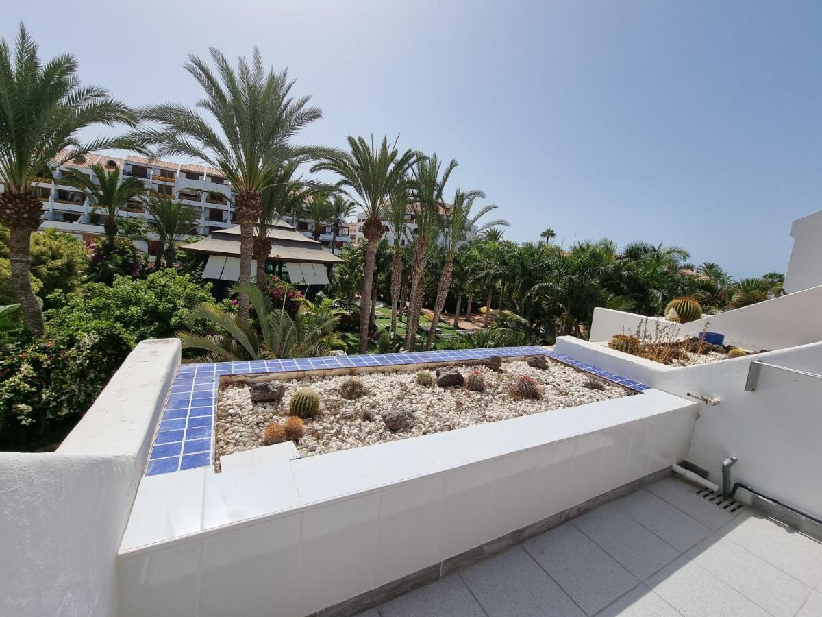 Studio No 2 Just 100 To Beach And Sea, Large Terrace, Heated Pool, Wifi, Aircondition For A Fee Playa de las Americas  Zewnętrze zdjęcie